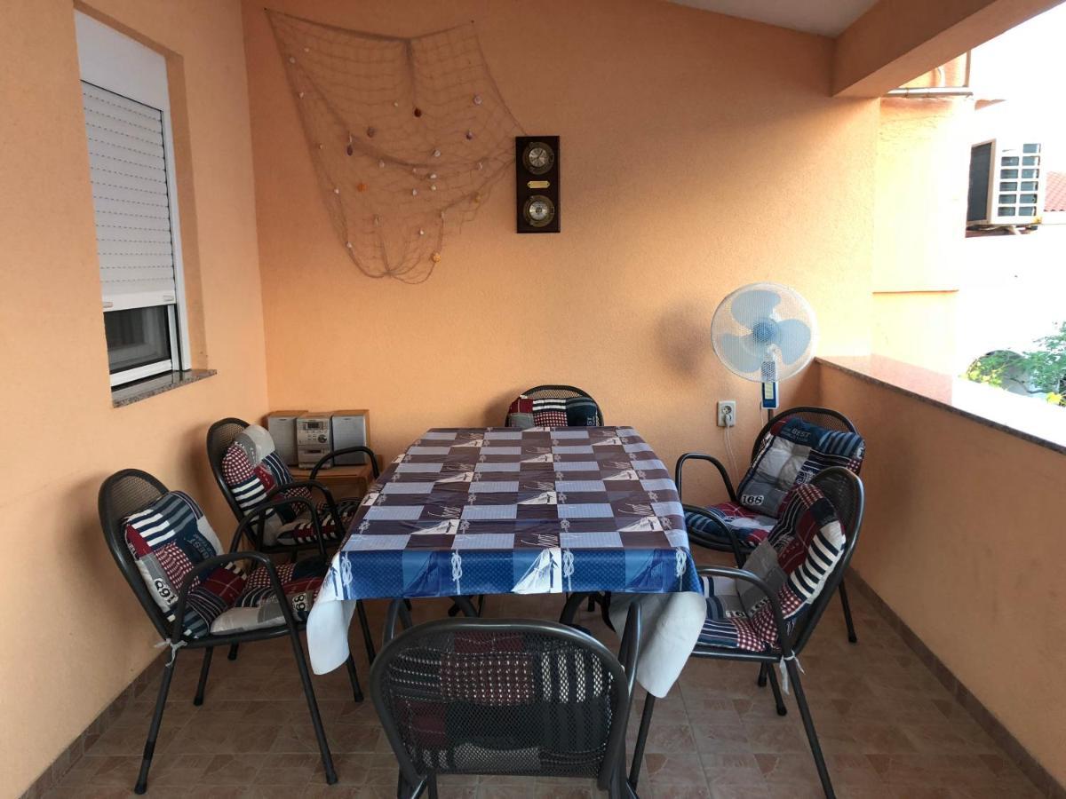 דירות Apartman Luka ויר מראה חיצוני תמונה