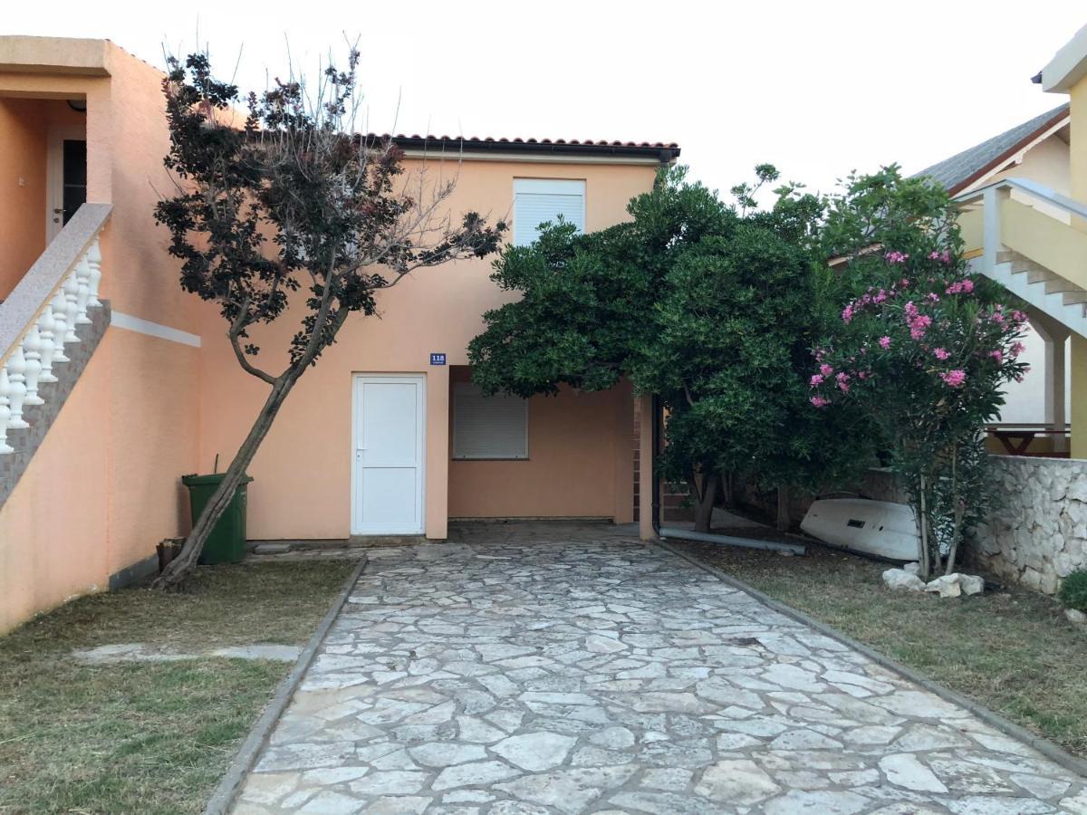 דירות Apartman Luka ויר מראה חיצוני תמונה